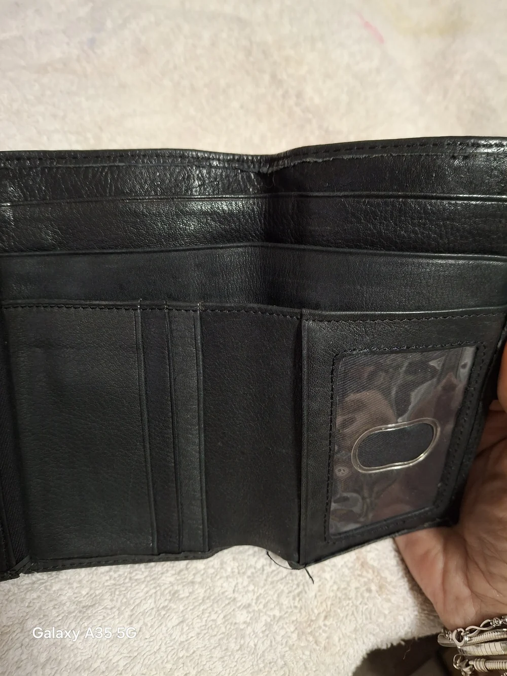 Fossil Black Tri-fold Leather Wallet with Snap Closure - Black